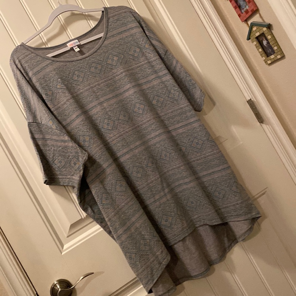 LulaRoe Irma 3xl -  gray background - NWT